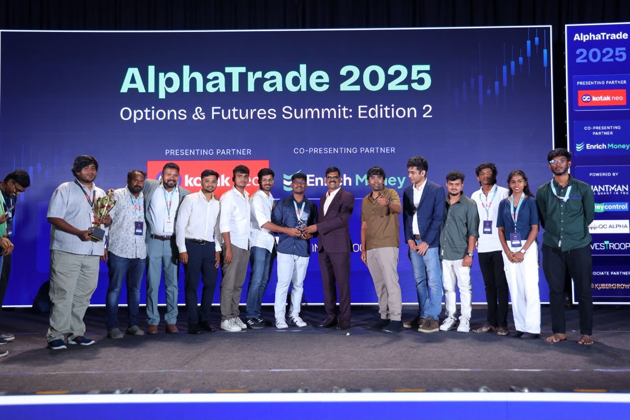 The Simple Trade speaking at a trading summit